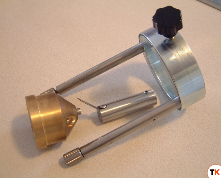 ФОРМА LA MONFERRINA C НАРЕЗАЮЩИМ УСТРОЙСТВОМ ДЛЯ P6/P12 PENNE LISCE 8 ММ 472 ПТФЭ - LA MONFERRINA. - 161963