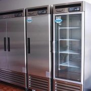 Холодильные и морозильные шкафы